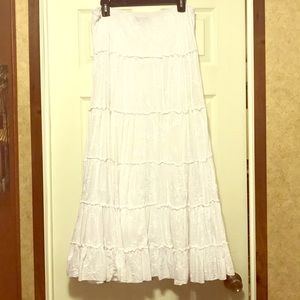 🌸White maxi skirt🌸